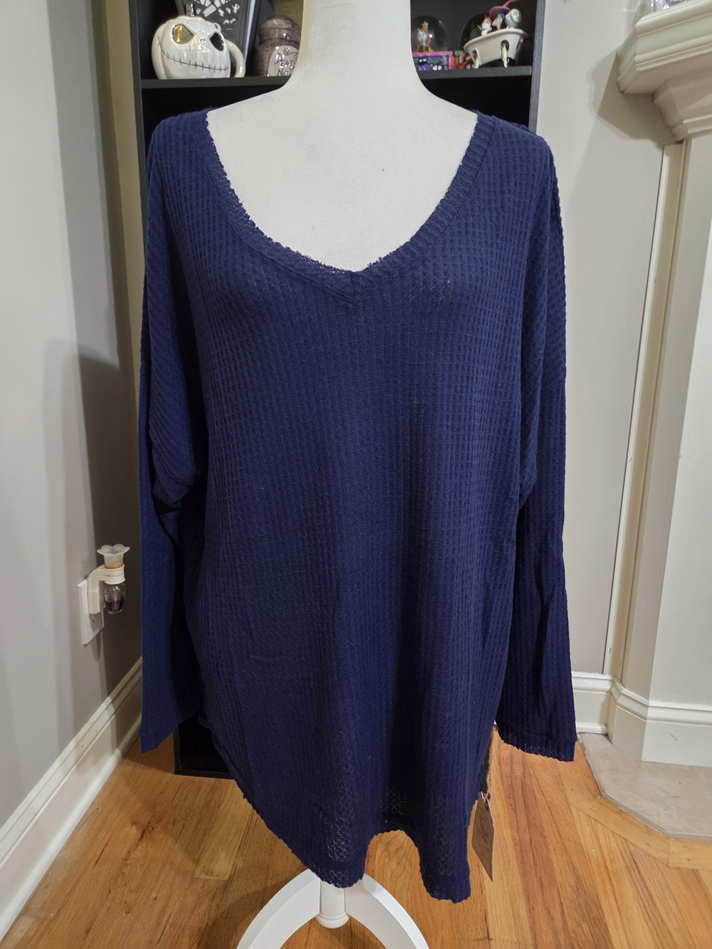 True Craft Navy Blue Waffle Knit V-Neck Pullover